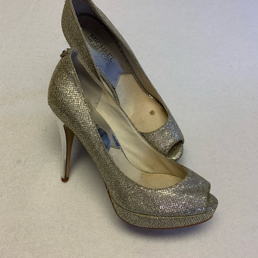 Michael Kors Silver Heels Size 7M EUC